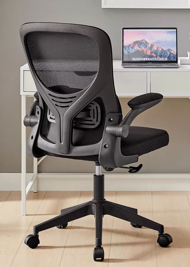 כסא מנהלים יוקרתי עם ידיות מתכוננות וכרית תמיכה לגב דגם TPX-20 צבע שחור ***ללא אריזה מקורית