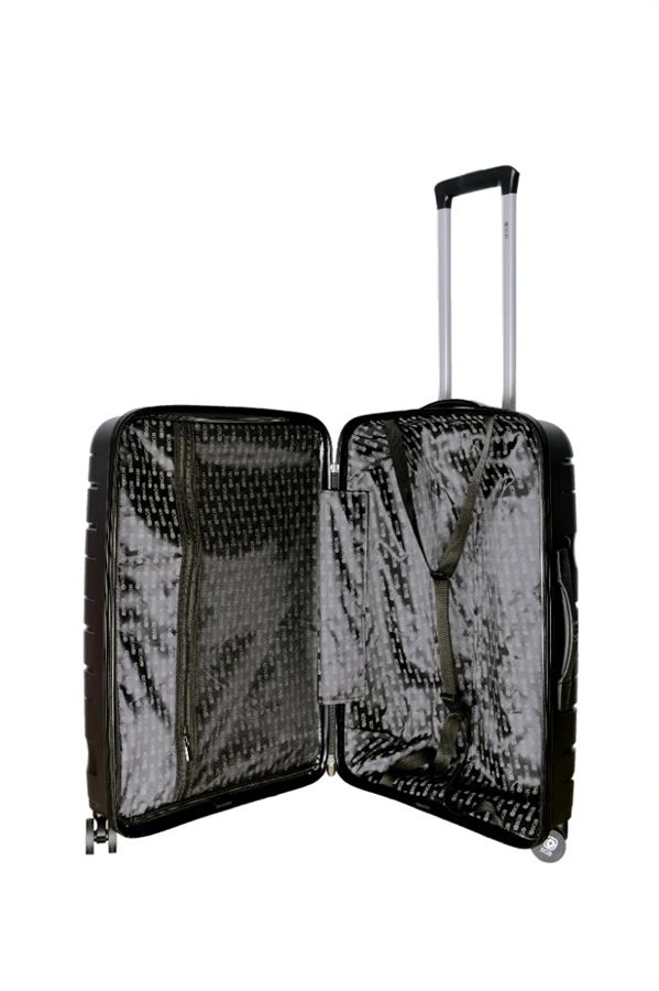 מזוודה קשיחה 20