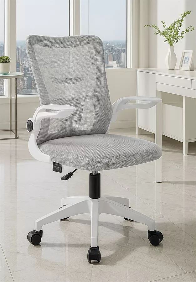 כסא מנהלים יוקרתי עם ידיות מתכווננות דגם XP-12 צבע אפור לבן מתצוגה ועודפים